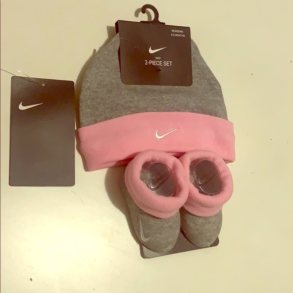 Nike Other - Baby Girls Nike Gift Set, Size: 0-6 months
